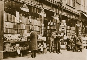 Una libreria di seconda mano, Charing Cross Road da English Photographer
